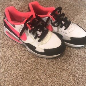 Unique Nike Air in Black/White/Hot Pink